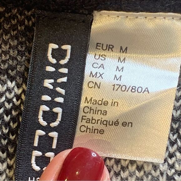 H&M Jacquard-knit Pink/ Black/ White Mini Skirt Size Medium - Picture 5 of 9